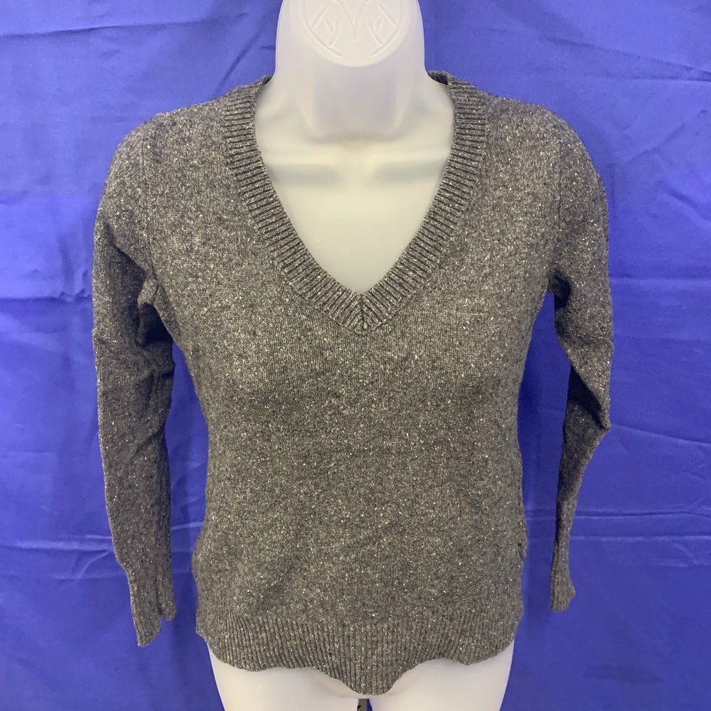 Old Navy SP Long Sleeve Gray V-Neck Sweater